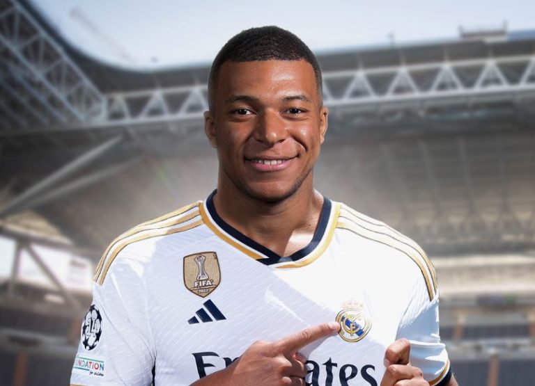 Kylian Mbapp Rejoint Officiellement Le Real Madrid Vid O Challenge Ma